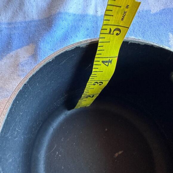 PreOwned All Clad 2Qt Non Stick Saucepan - No Lid - Picture 9 of 10